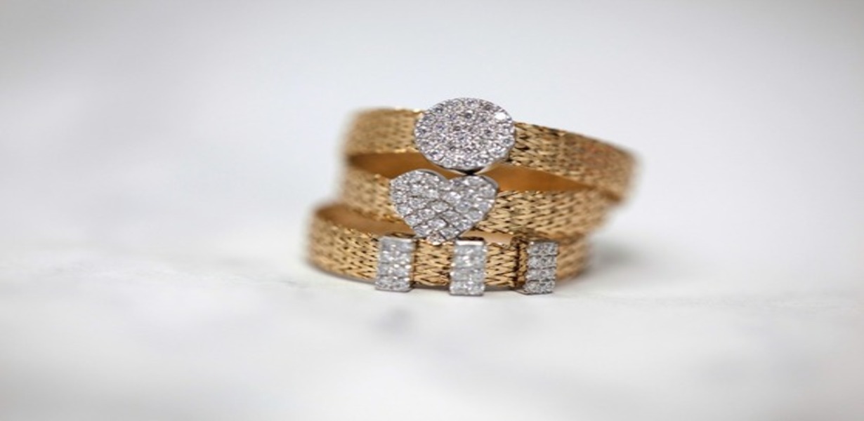 Diamond dust jewelry