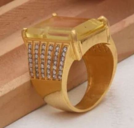 What Should a Retired Man Wear for Jewelry Ring
