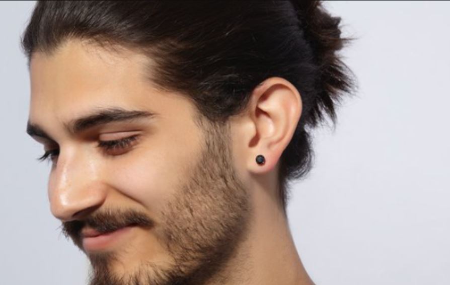 What Does an Earring in the Left Ear Mean