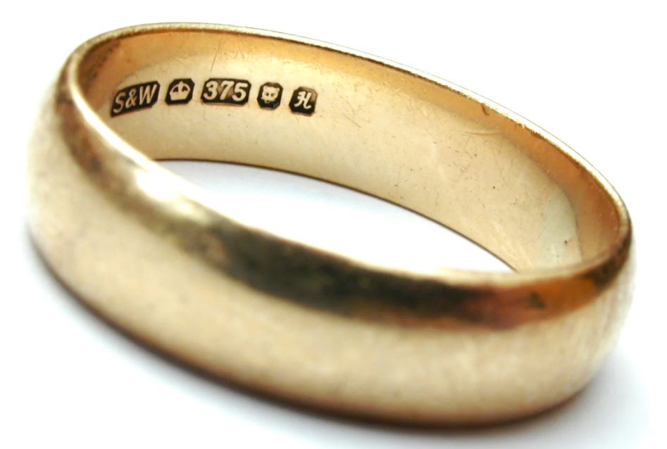 What is 750 or 18k Gold - What Does 750 Stamp Mean? 1 3