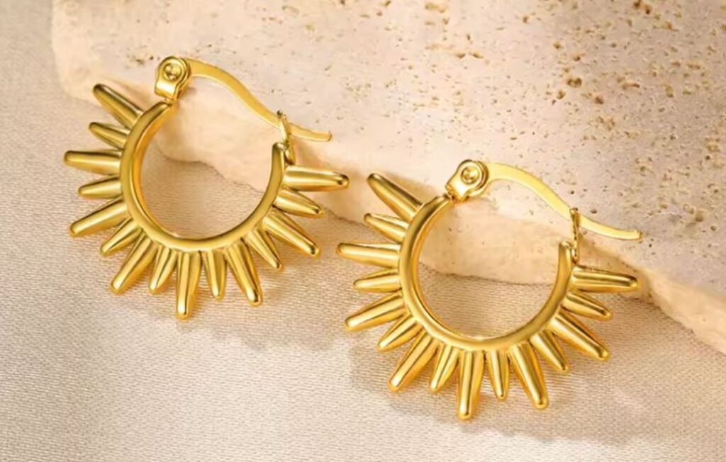 What is Fashion Jewelry - Should You Use It? 1 3