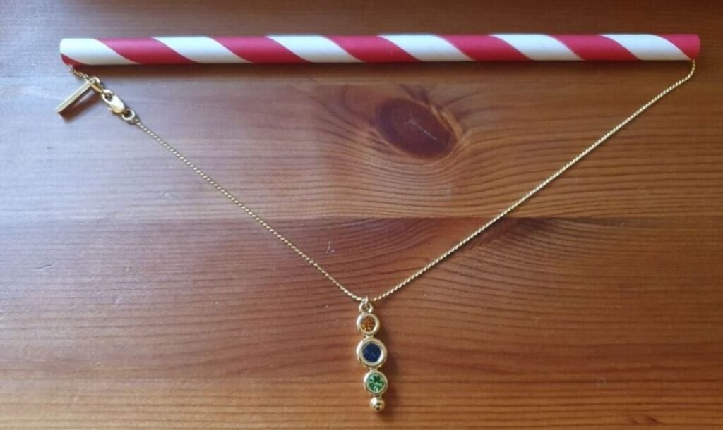 Necklace Cardboard
