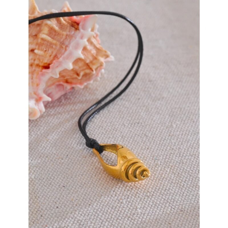 Gold Color Conch Shell Necklace